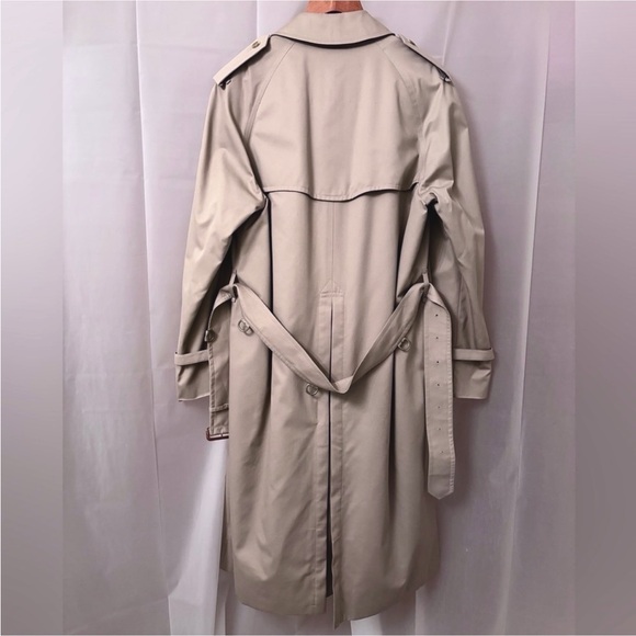 Vintage Burberrys’ Trench Coat - Made in England - Picture 5 of 13